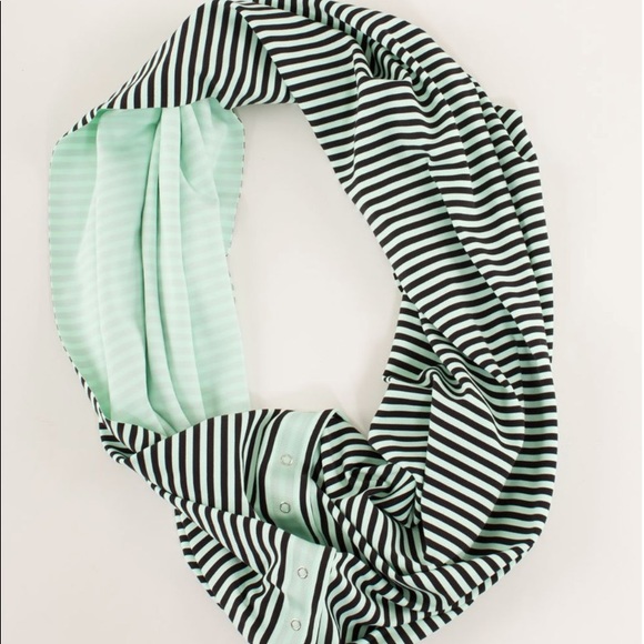 Lululemon Mint Moment/Black Stripe Vinyasa Scarf - Picture 2 of 4